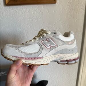 New Balance 2002R Women's White and Pink Sneakers